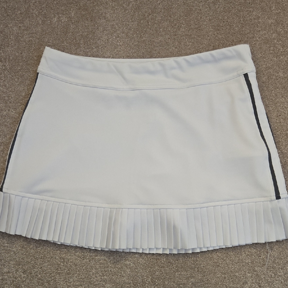 White Inphorm Tennis Skirt / Skort with Pleated Hem